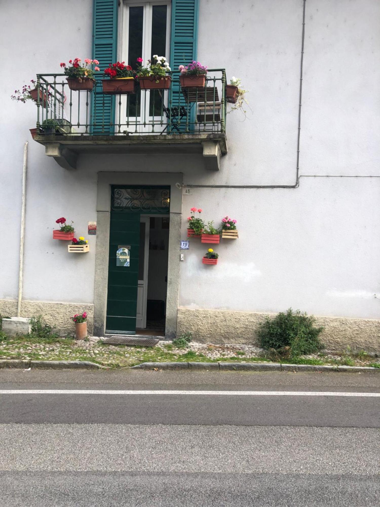 Casa Ortensia Blu Maslianico Buitenkant foto